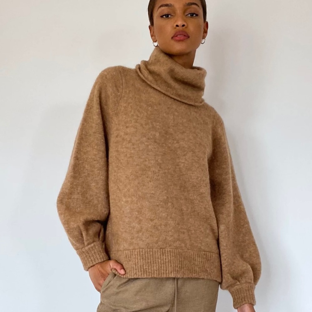 Babaton Adiche Sweater by Aritizia